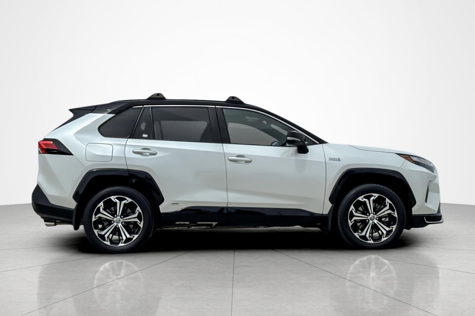 Used 2023 Toyota RAV4 XSE image 6