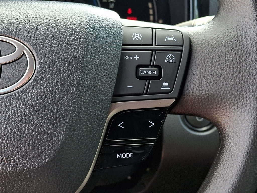Used 2026 Toyota Camry LE FWD image 24