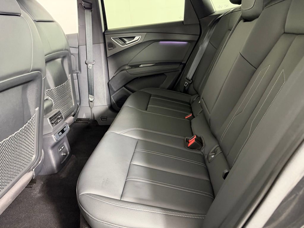Used 2024 Audi Q4 e-tron Premium Plus w/ Premium Plus image 30