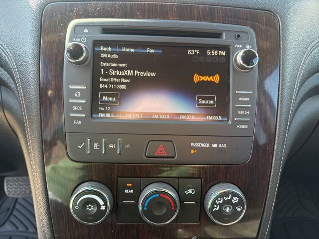 Used 2017 Chevrolet Traverse LT image 24