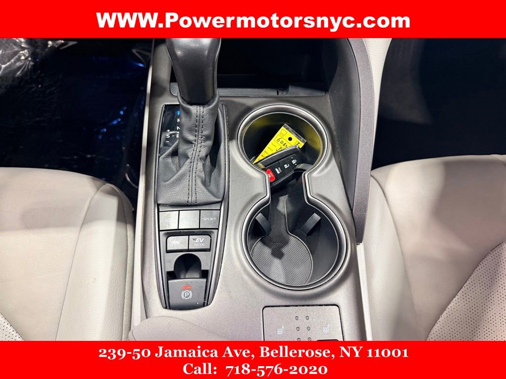 Used 2022 Toyota Camry XSE w/ Cold Weather Package FWD image 35