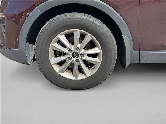 Used 2020 Kia Sorento LX image 29