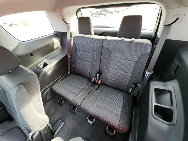 Used 2023 GMC Acadia SLE w/ Driver Convenience Package image 23