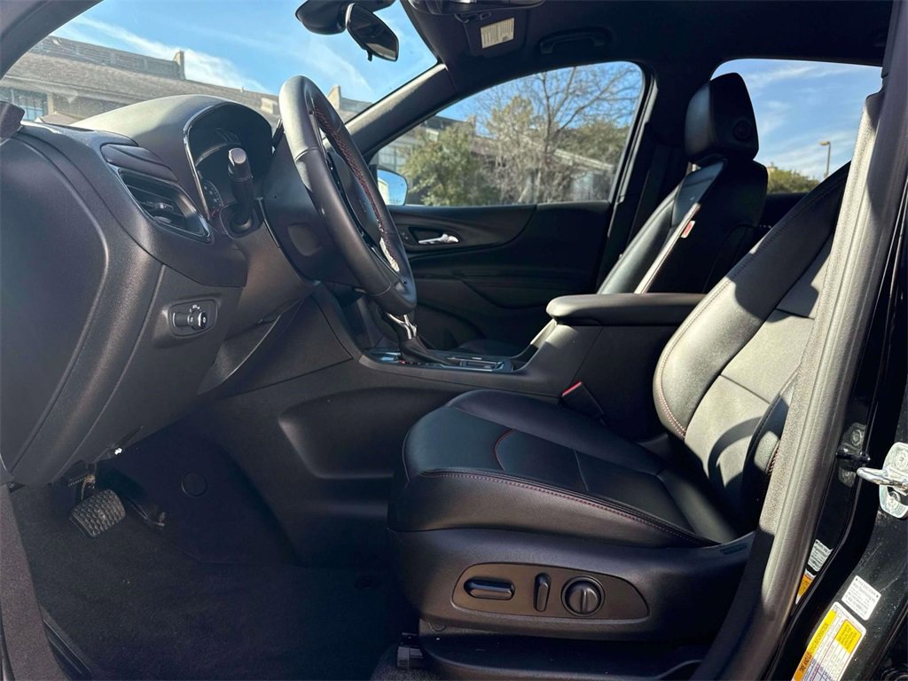 Used 2024 Chevrolet Equinox RS w/ RS Leather Package image 10