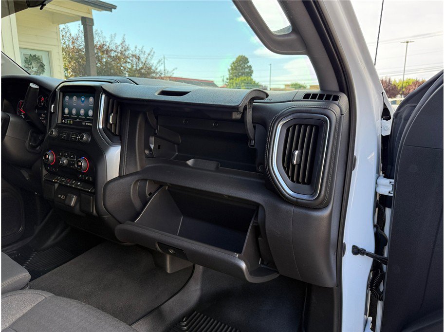 Used 2021 Chevrolet Silverado 1500 LT w/ Bed Protection Package image 34