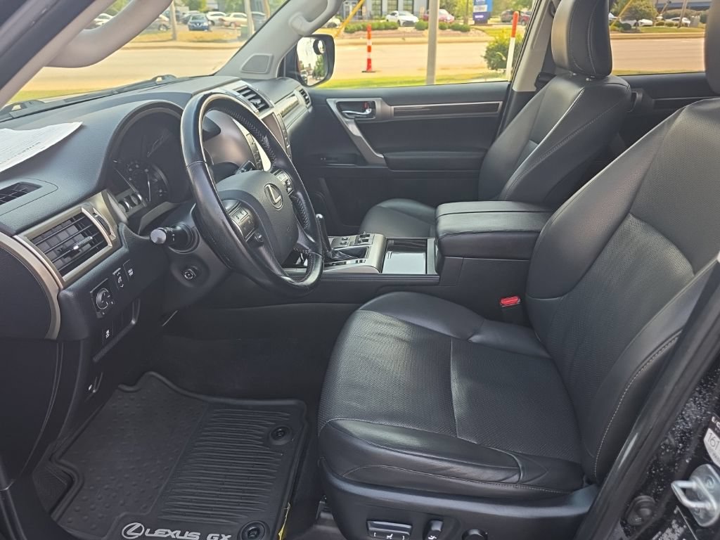 Used 2014 Lexus GX 460 AWD/4WD image 11