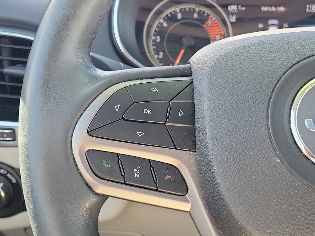 Used 2019 Jeep Cherokee Overland w/ Technology Group AWD/4WD image 25