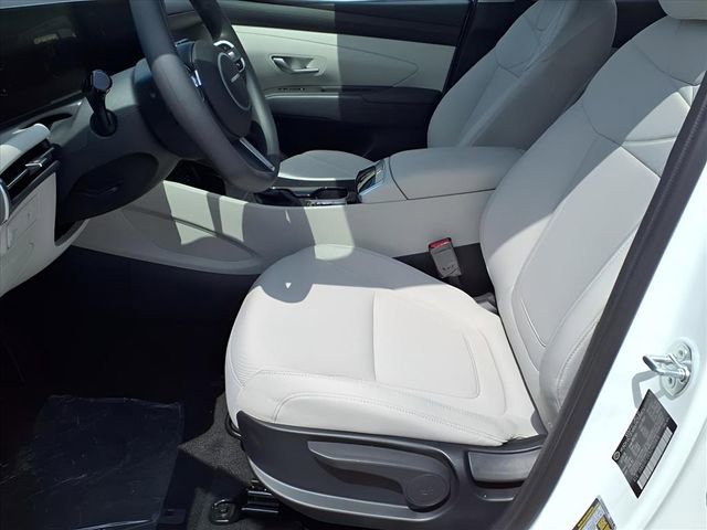 New 2025 Hyundai Tucson SE image 16