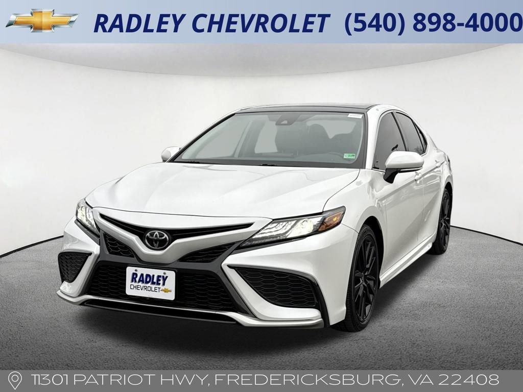 Used 2023 Toyota Camry XSE image 1