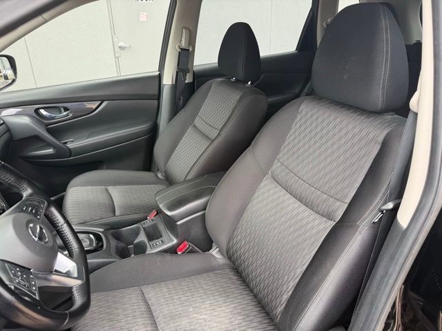 Used 2020 Nissan Rogue SV image 12