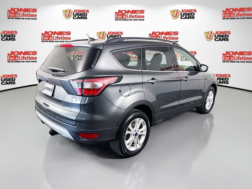 Used 2018 Ford Escape SE w/ Ford Safe & Smart Package FWD image 14