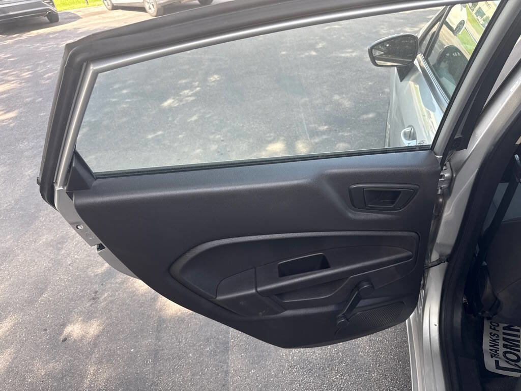 Used 2017 Ford Fiesta S image 11