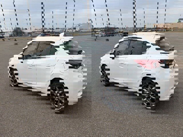 Used 2018 MAZDA MAZDA3 Grand Touring image 14