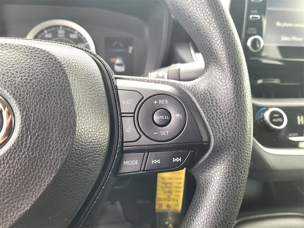 Used 2021 Toyota Corolla LE image 23