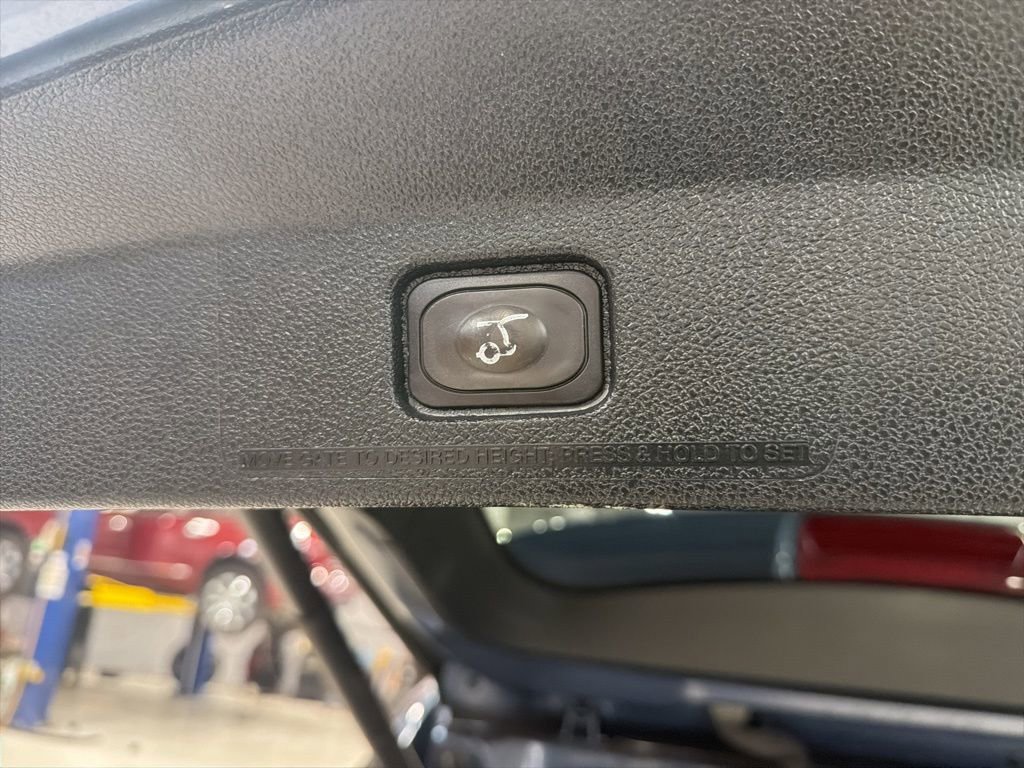 Used 2019 Ford Explorer XLT w/ Equipment Group 202A image 36