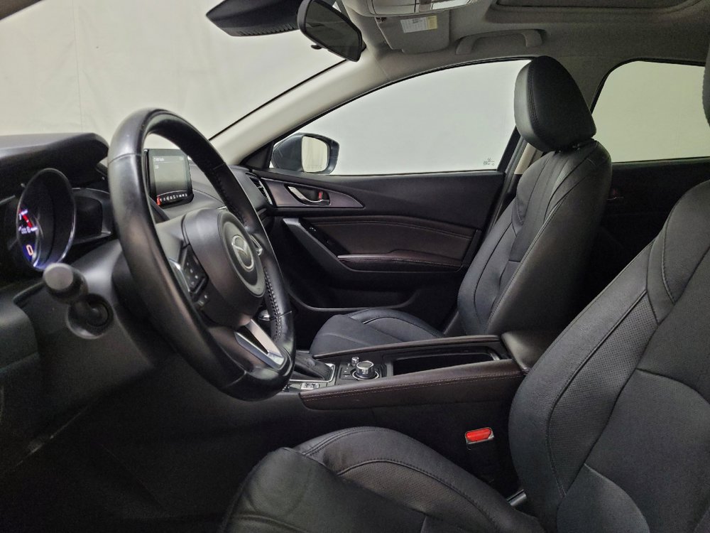 Used 2018 MAZDA MAZDA3 Grand Touring image 17