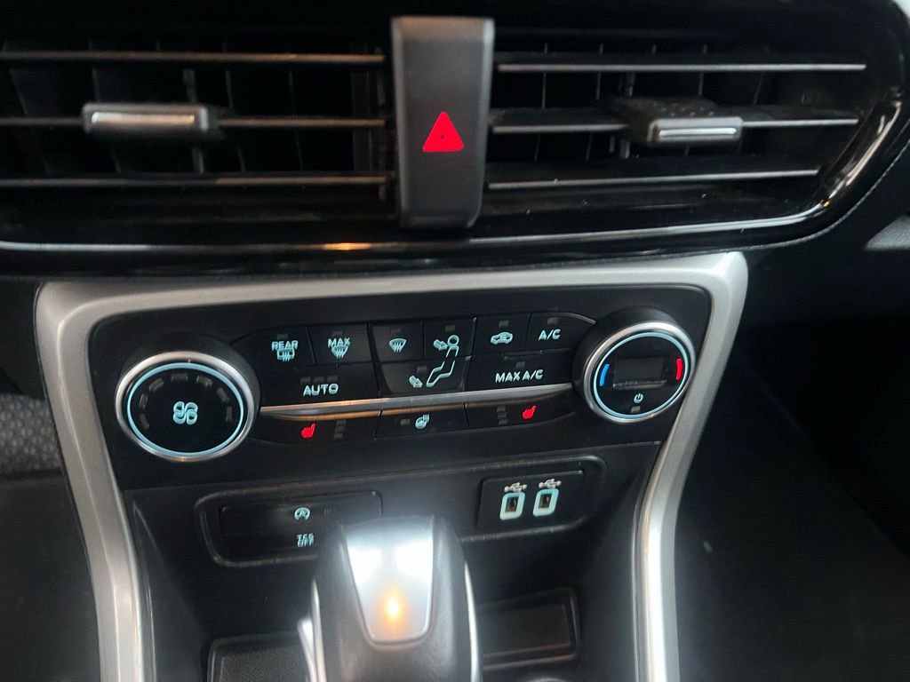 Used 2021 Ford EcoSport Titanium FWD image 13