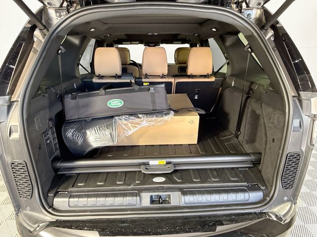 New 2026 Land Rover Discovery Dynamic SE AWD/4WD image 28
