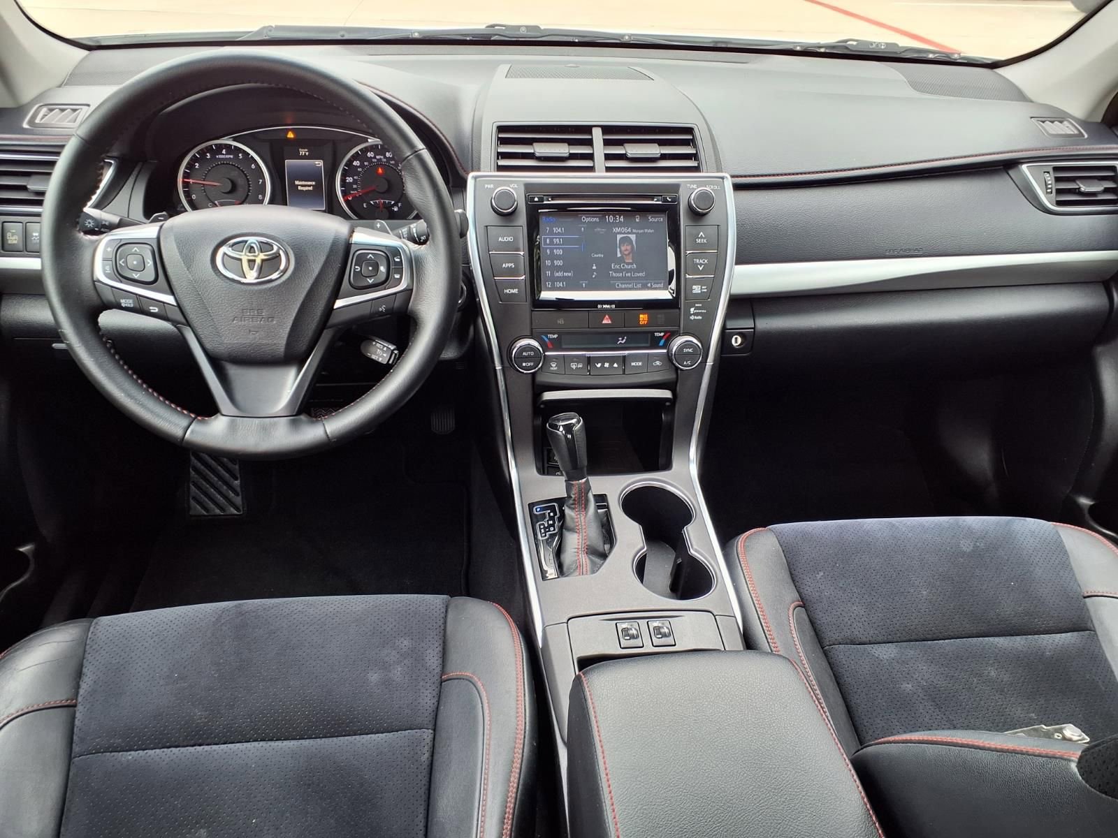 Used 2016 Toyota Camry XSE w/ Moonroof Package FWD image 9