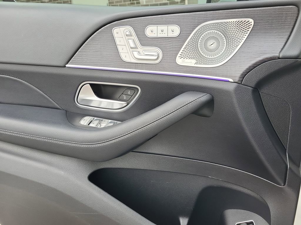 Certified 2022 Mercedes-Benz GLS 450 4MATIC image 22