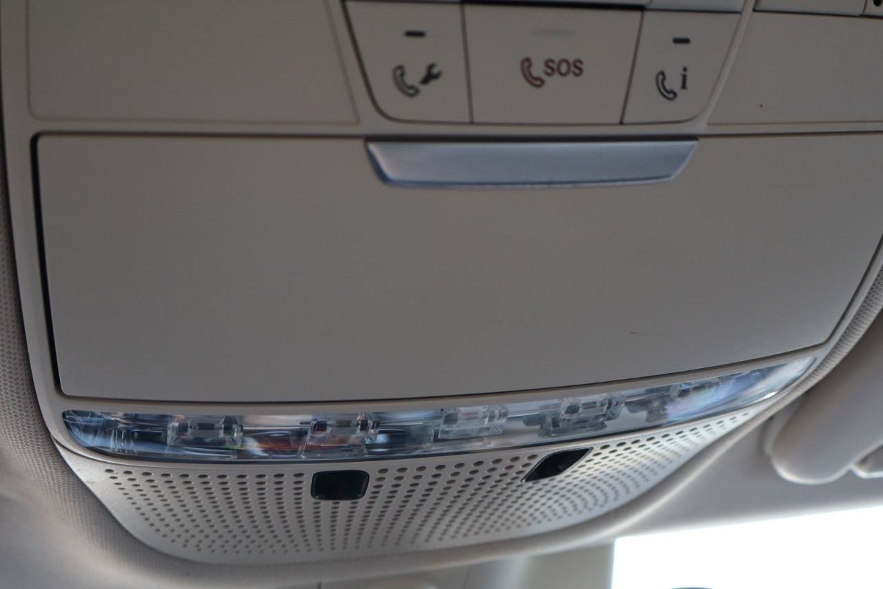 Used 2017 Mercedes-Benz C 300 Sedan image 26