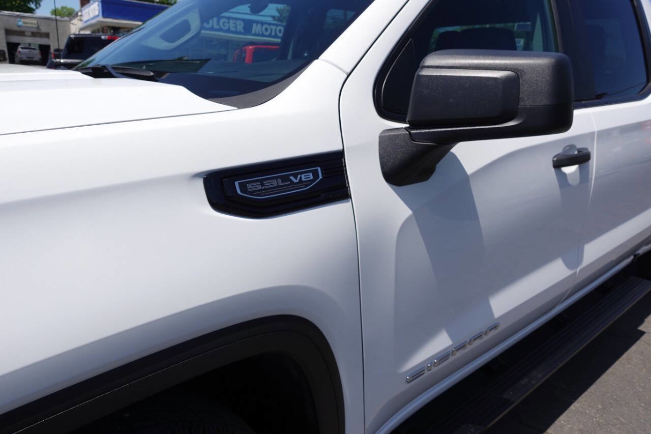 Used 2024 GMC Sierra 1500 Pro w/ Graphite Edition AWD/4WD image 8