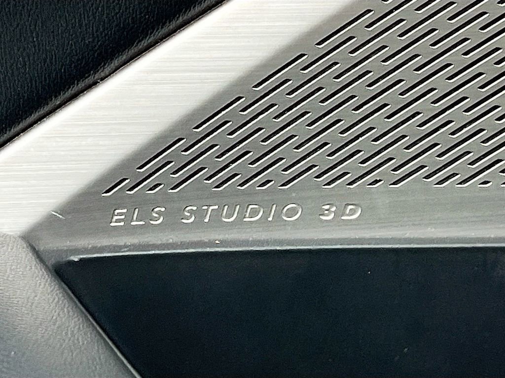 Used 2023 Acura MDX SH-AWD w/ Advance Package image 19