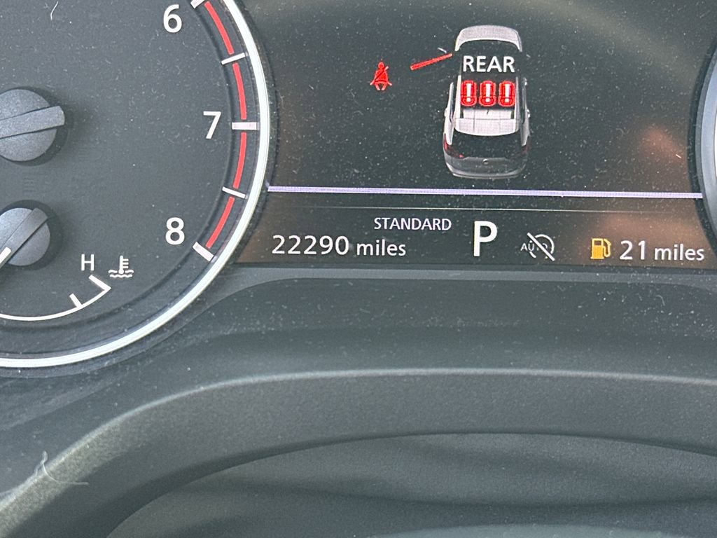 Used 2024 Nissan Rogue SV w/ SV Premium Package image 26