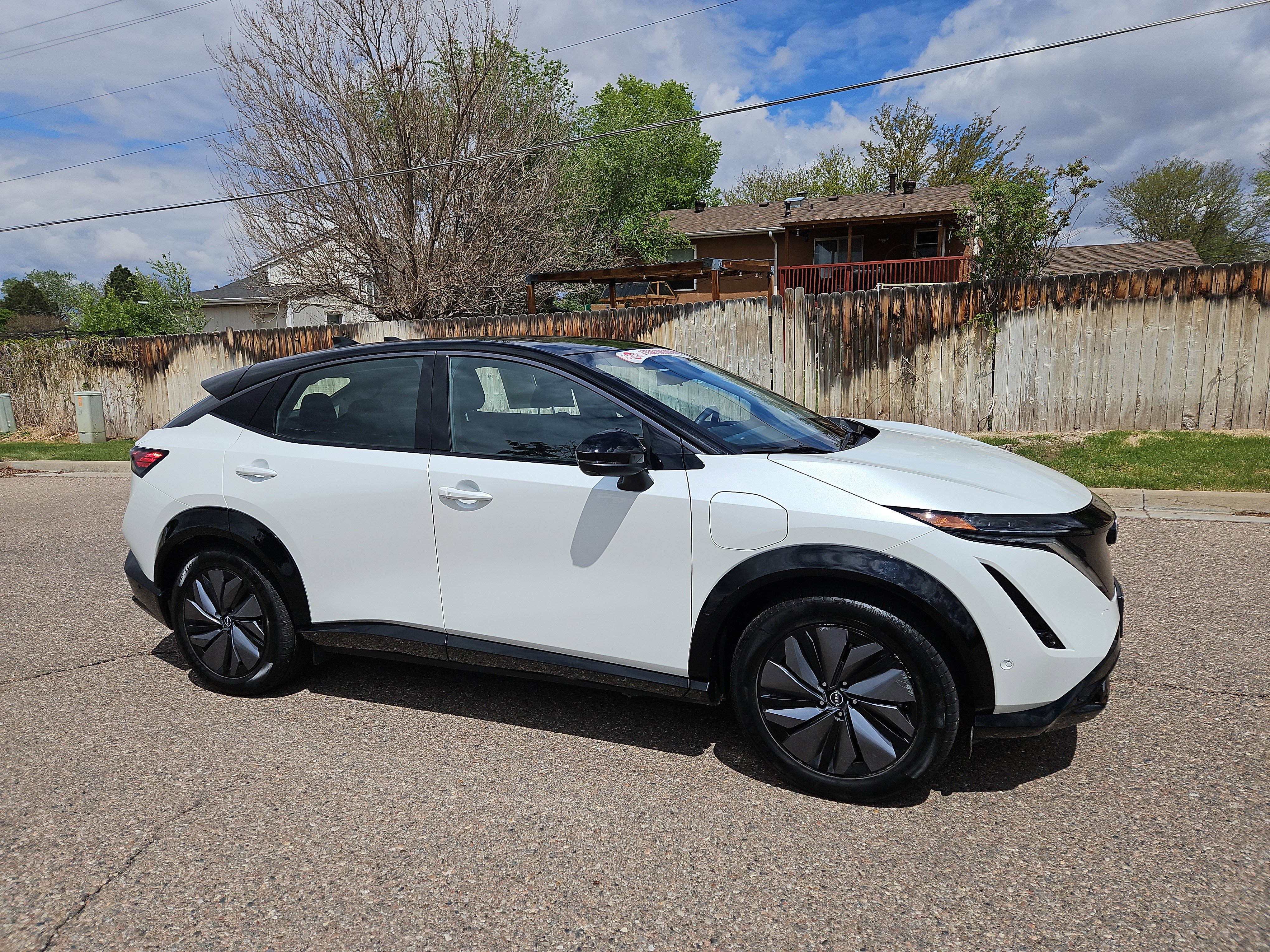 Used 2023 Nissan Ariya AWD/4WD image 2