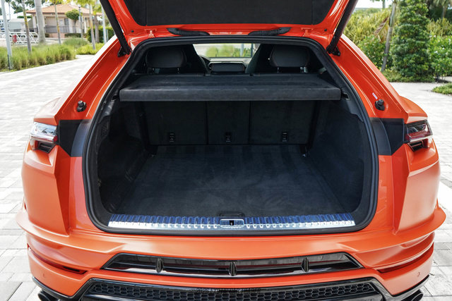 Used 2024 Lamborghini Urus S AWD/4WD image 73