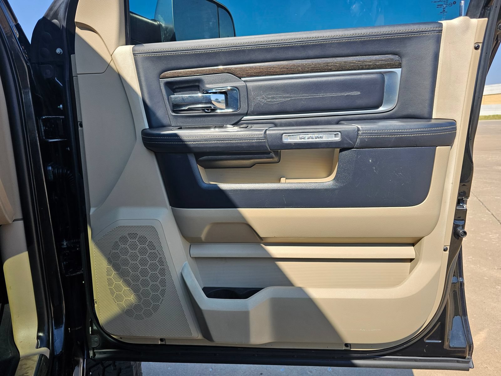 Used 2018 RAM 2500 Limited AWD/4WD image 42