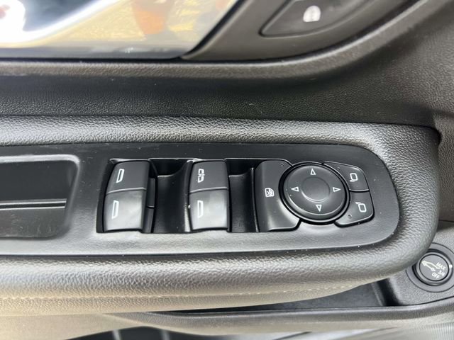 Used 2023 GMC Terrain SLE w/ Driver Convenience Package AWD/4WD image 18