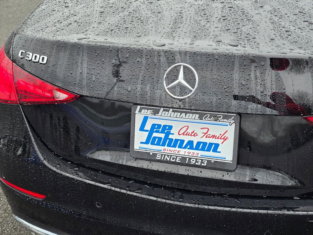 Used 2025 Mercedes-Benz C 300 4MATIC Sedan image 14