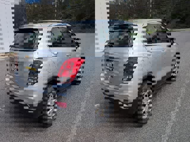 Used 2017 Chevrolet Trax LS AWD/4WD image 5