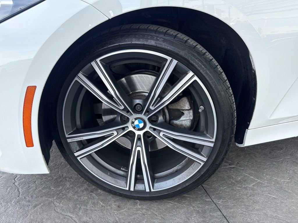 Used 2024 BMW 330i Sedan w/ Premium Package RWD image 5