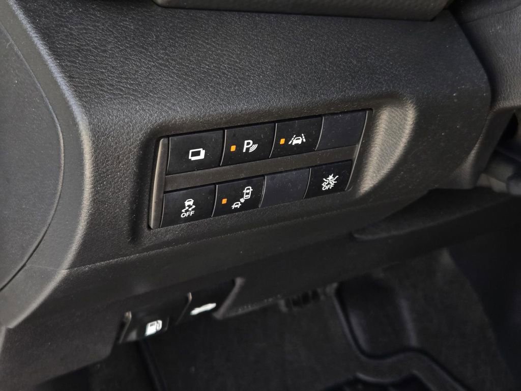 Used 2024 Nissan Kicks S image 17