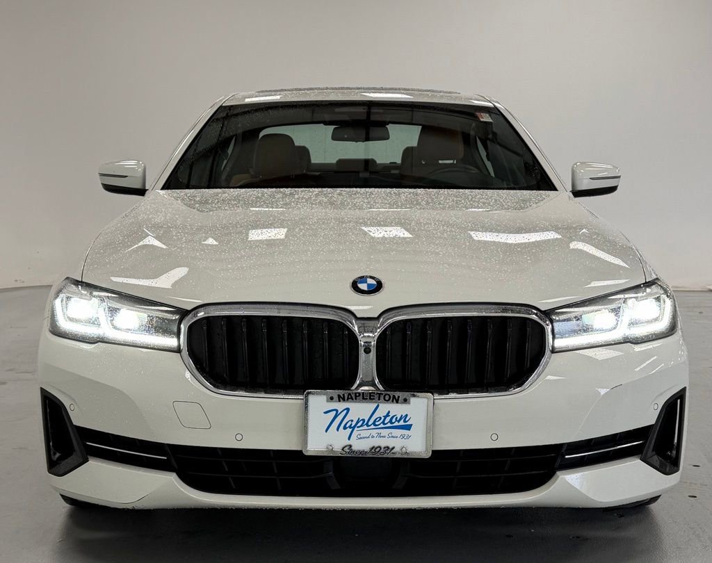 Used 2021 BMW 530i xDrive w/ Premium Package image 7