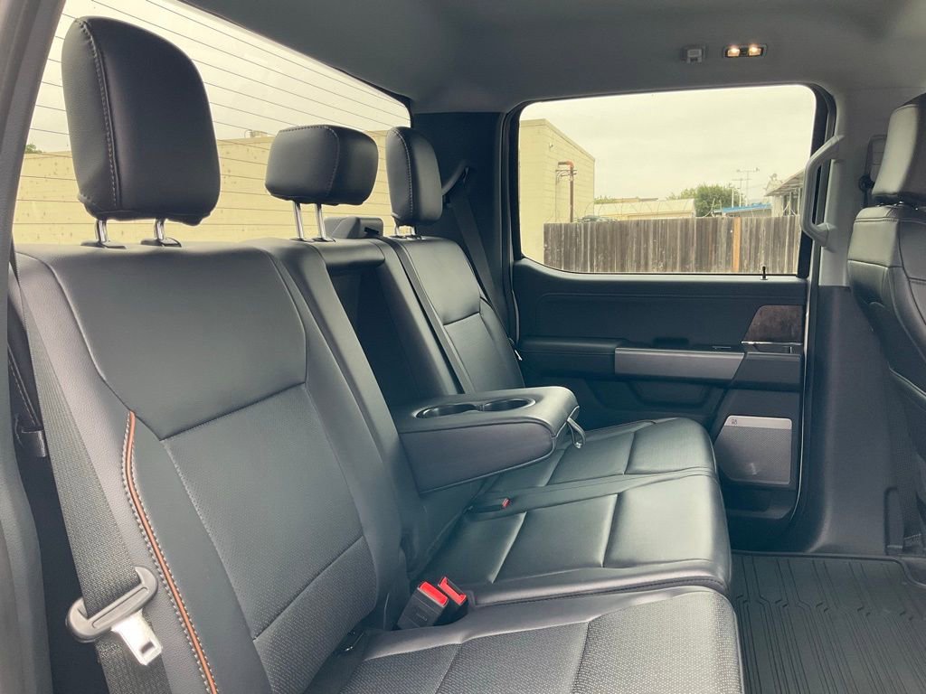 Certified 2025 Ford F350 Lariat w/ Black Appearance Package image 47