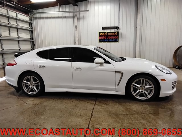 Used 2013 Porsche Panamera 4 image 2