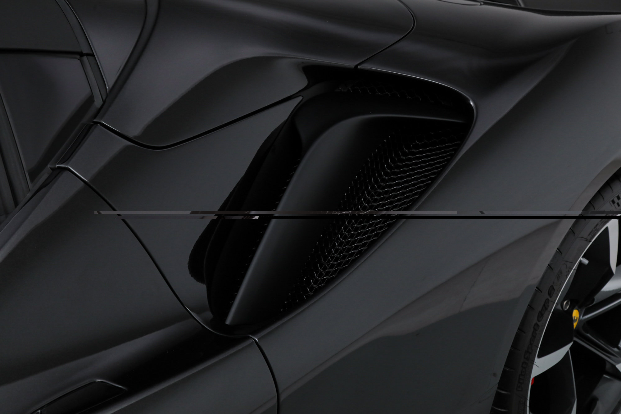 Certified 2022 Ferrari SF90 Spider AWD/4WD image 19