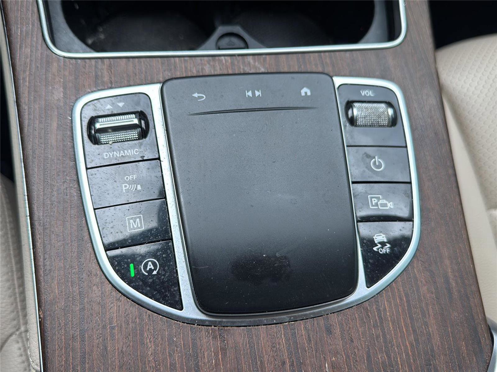 Used 2020 Mercedes-Benz GLC 300 4MATIC Coupe w/ Parking Assistance Package image 21