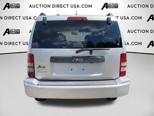 Used 2010 Jeep Liberty Sport w/ Popular Equipment Group AWD/4WD image 13