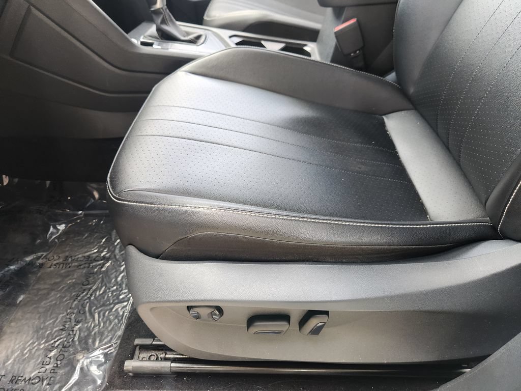 Used 2022 Volkswagen Tiguan SE R-Line FWD image 24