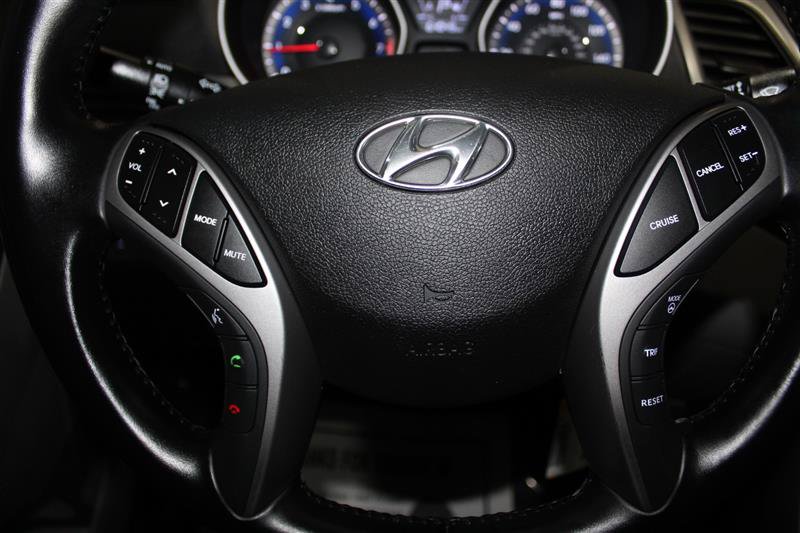 Used 2014 Hyundai Elantra Limited FWD image 17