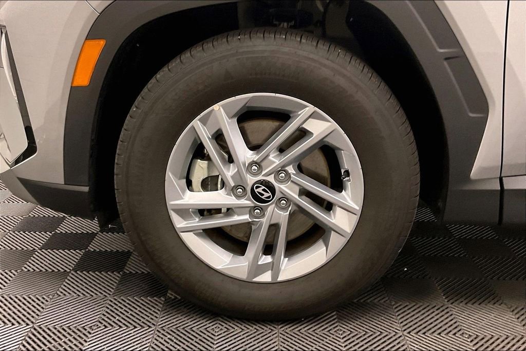 Certified 2026 Hyundai Tucson SE FWD image 7