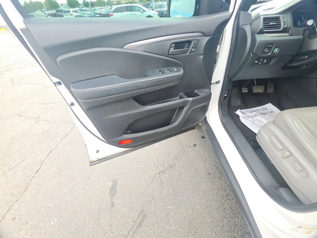Certified 2023 Honda Passport EX-L image 11