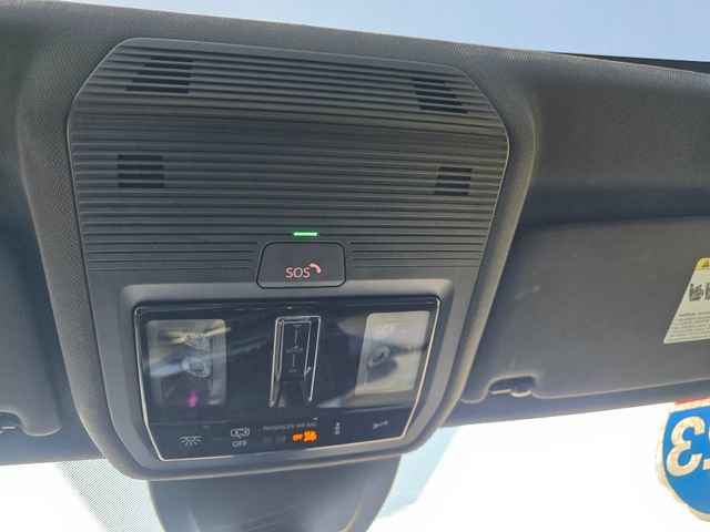 Used 2023 Volkswagen Golf R image 21