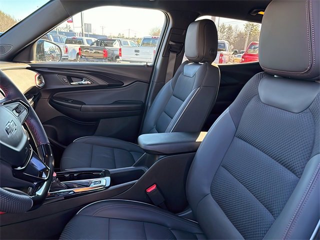 Used 2023 Chevrolet TrailBlazer RS w/ Sun and Liftgate Package image 15