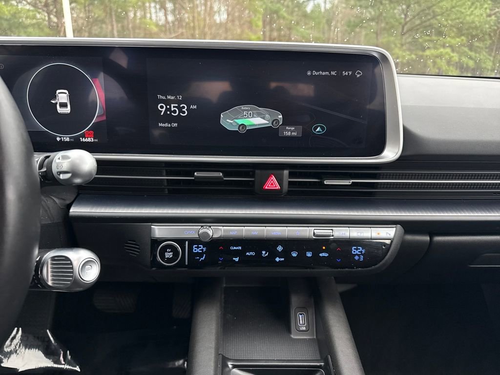 Used 2024 Hyundai Ioniq 6 SE image 17