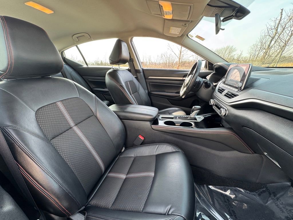 Certified 2024 Nissan Altima 2.5 SR FWD image 29